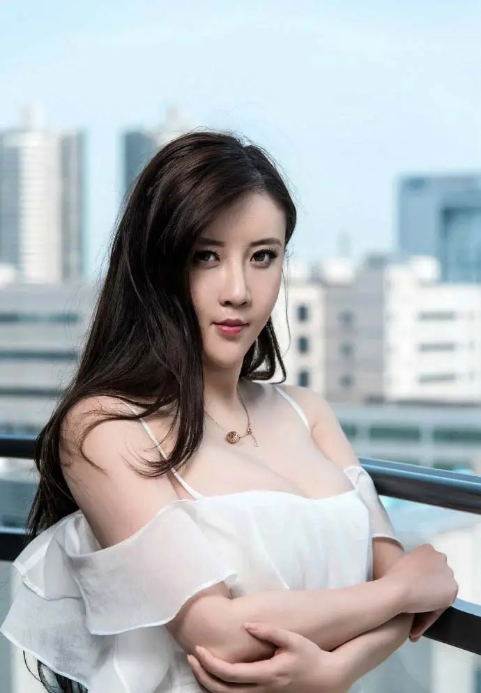 杭州佛山商务伴游香香的个人资料