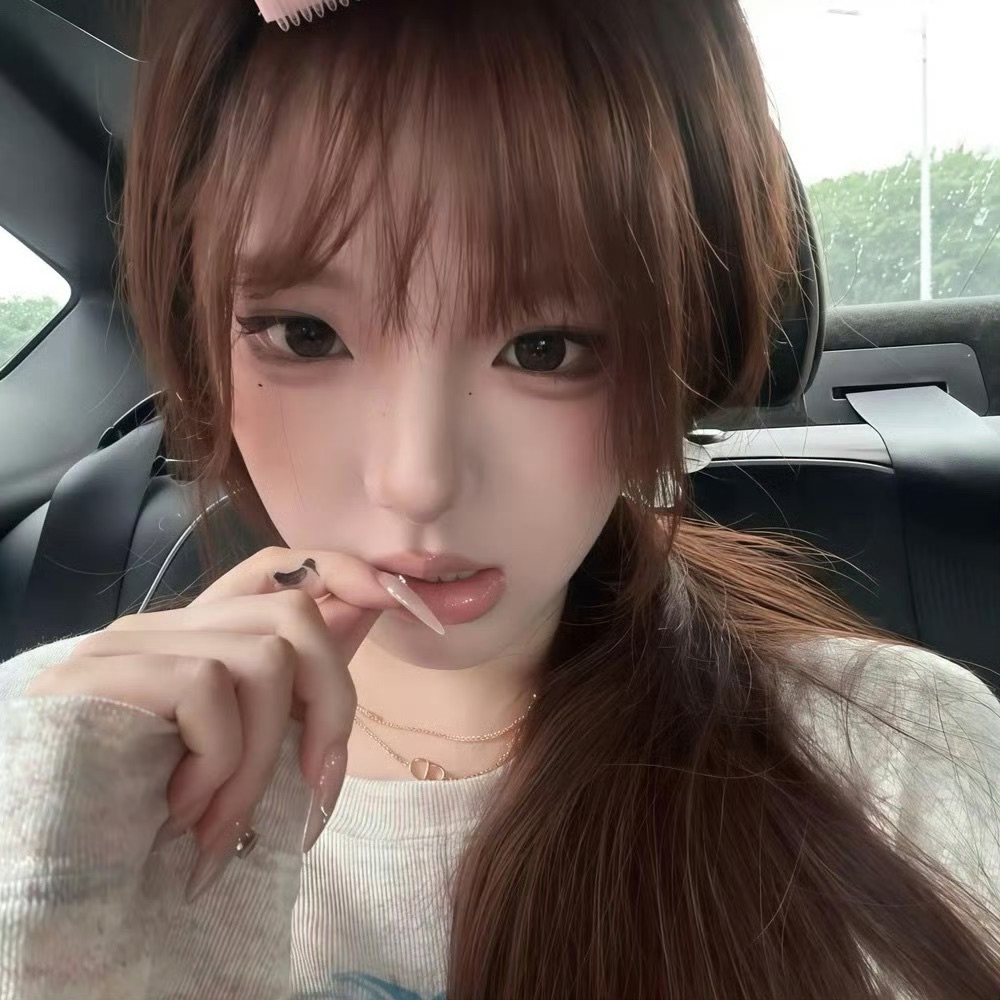 杭州伴游女生 | Serena Wang的资料