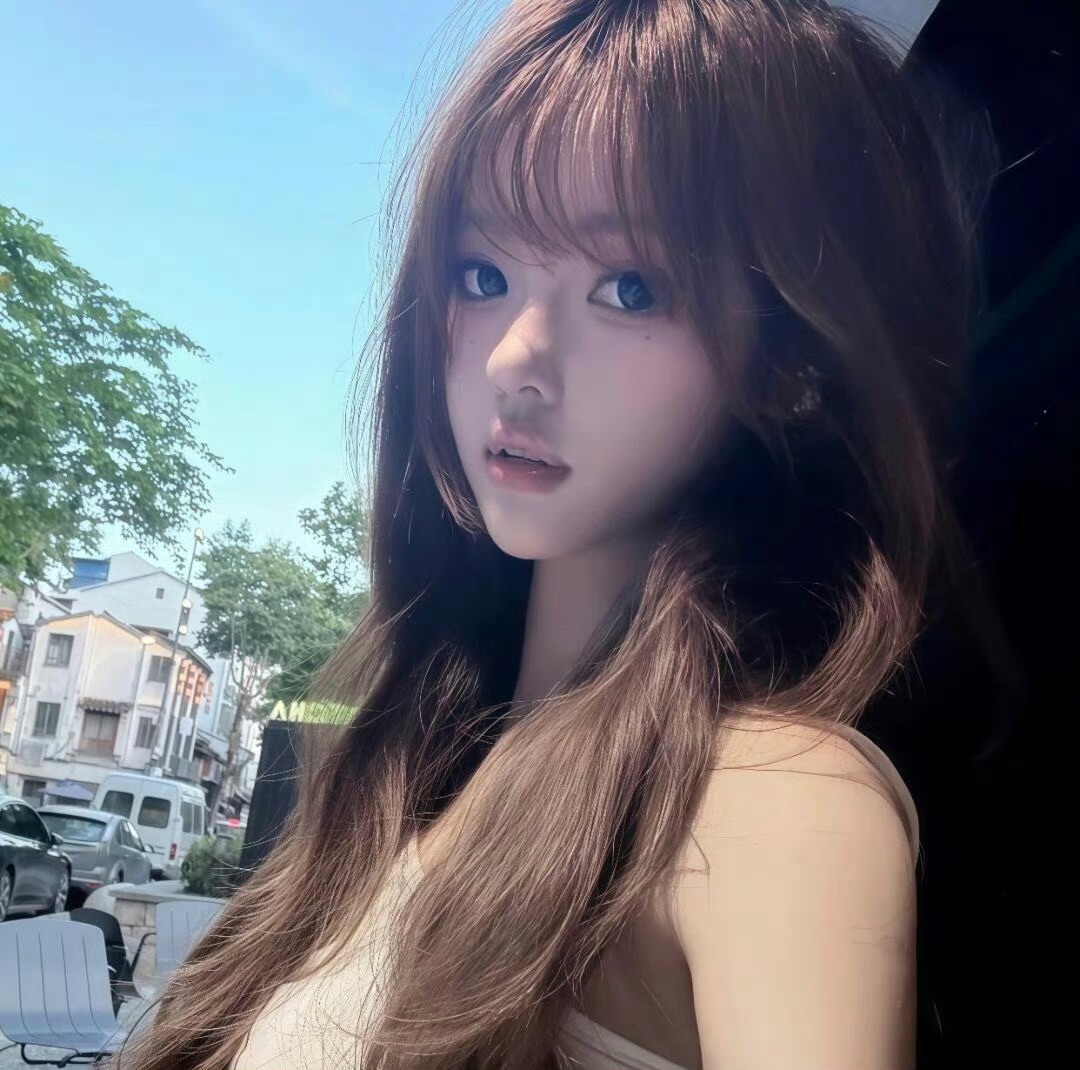 杭州伴游女生 | Sophia Lin的资料
