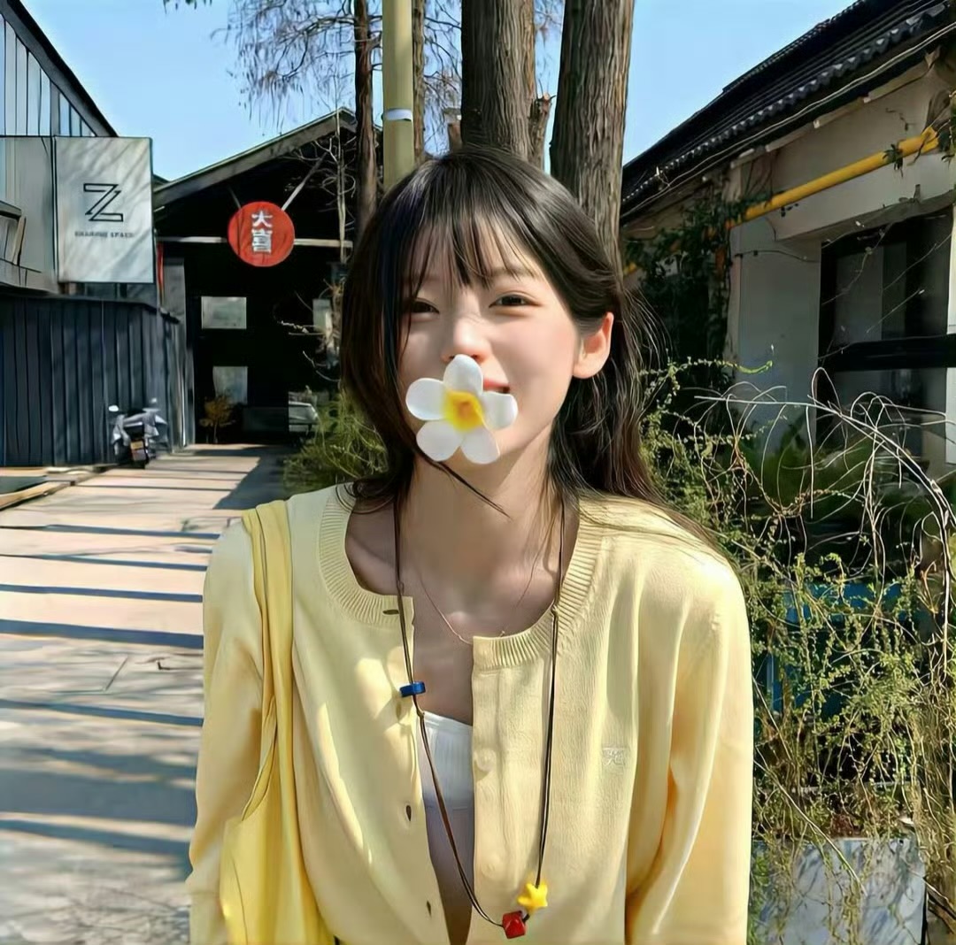 杭州伴游女生 | 甜甜糖 🍭的资料
