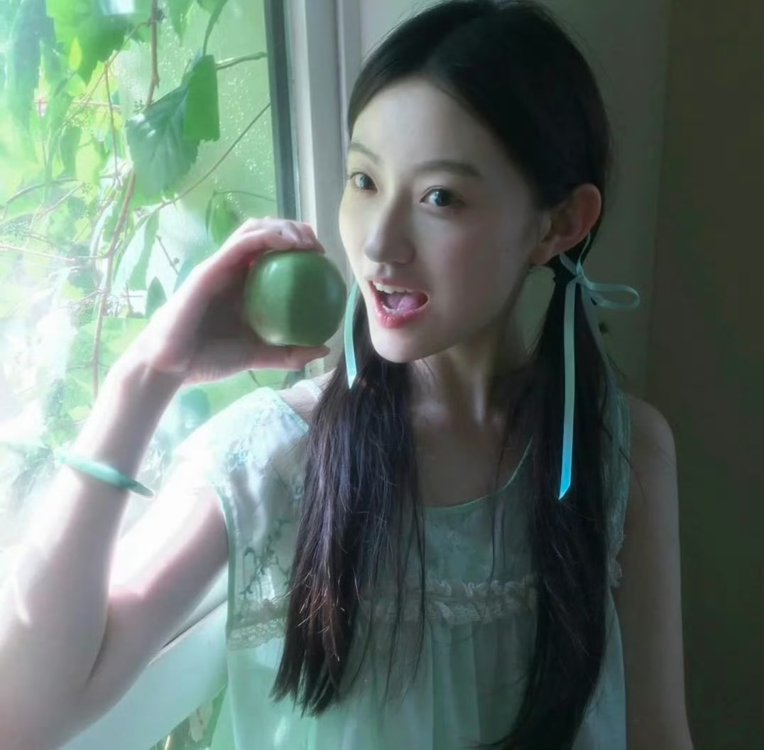 杭州伴游女生 | 纪秋雨的资料