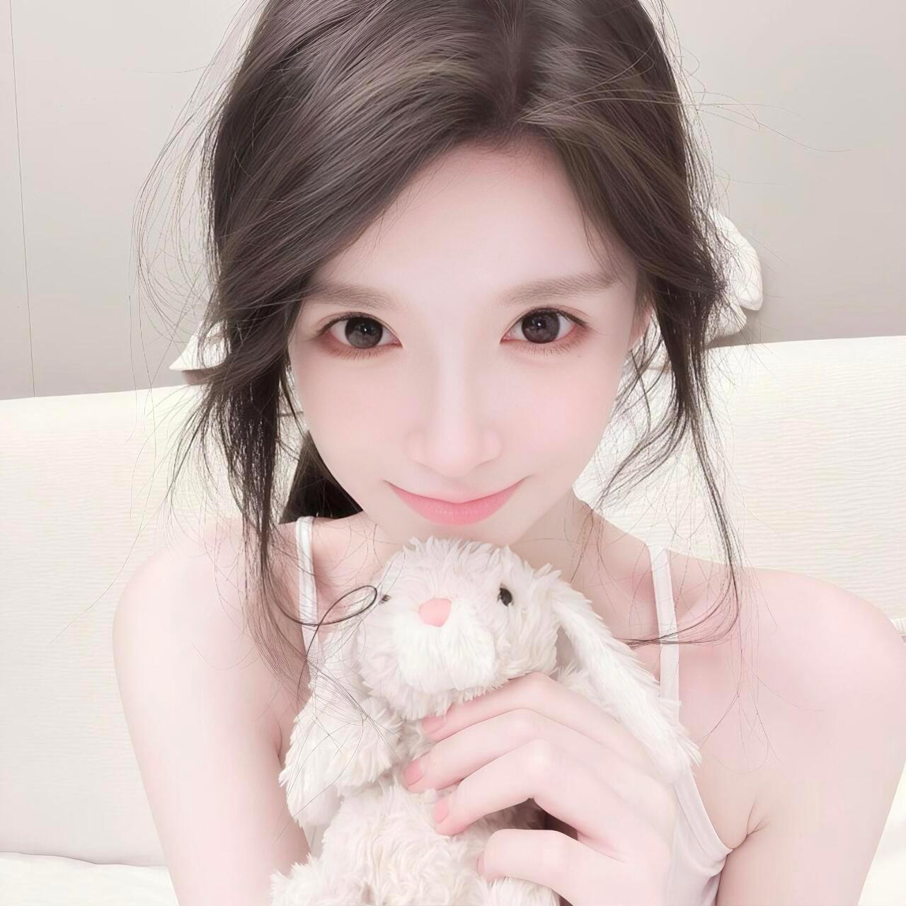 杭州伴游女生 | 詹颖颖的资料